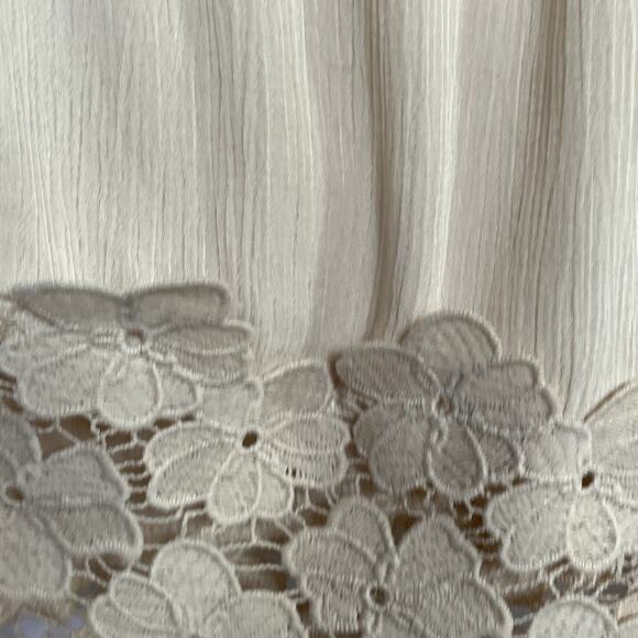 Alter'd Altered State size Small women's top Ivory lace 3/4 sleeve - Picture 2 of 11